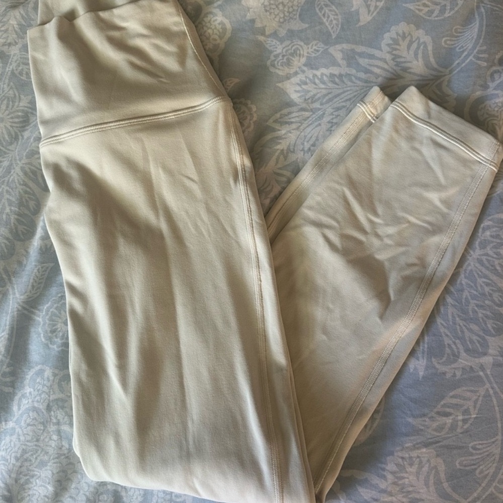 Lululemon 25 inch double lined Align leggings